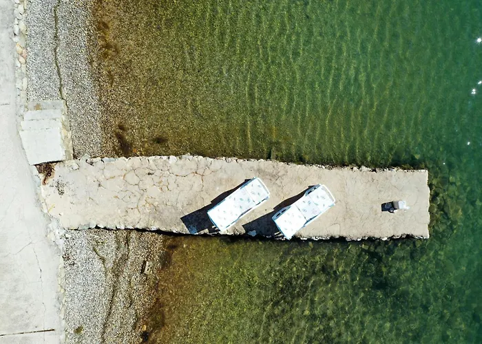 Laura, No 3 Maslenica