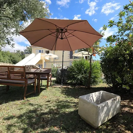 Laura, No 3 * Maslenica