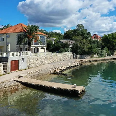 Apartamento Laura, No 3 Maslenica