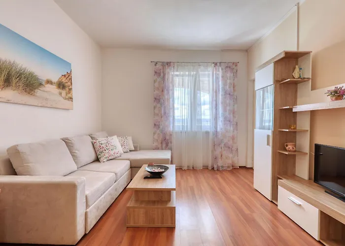 Appartement Laura, No 3 Maslenica